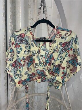Timing Boho Paisley Back Tie Crop Top | Cream Multi | Small